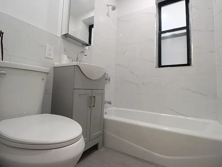 192 Claremont Ave #D — Photo 13