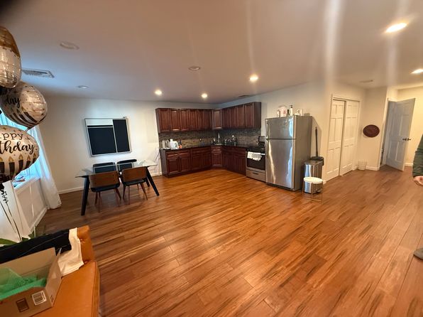 (undisclosed Address)