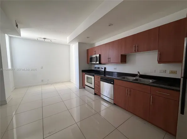 111 E Flagler St APT 606, Miami, FL 33131