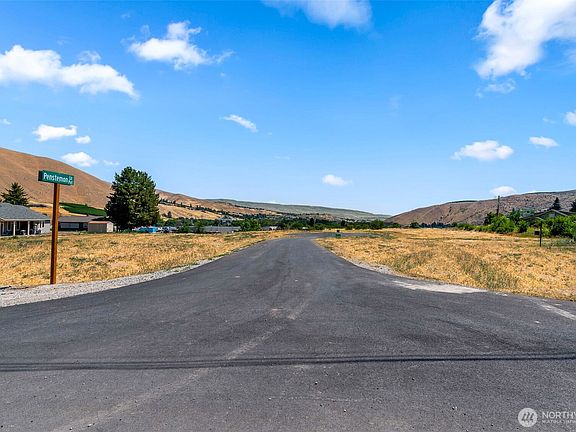 5th image of 62 Penstemon Lane