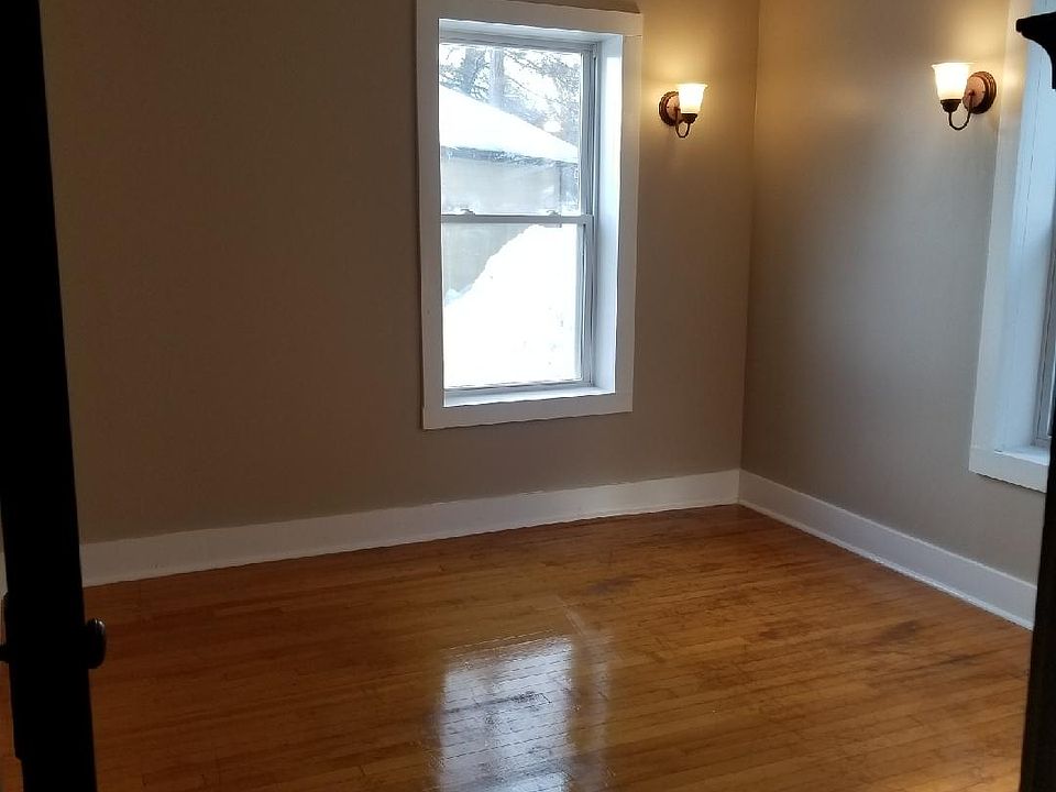 1st image of 209 N Suffolk St APT 1