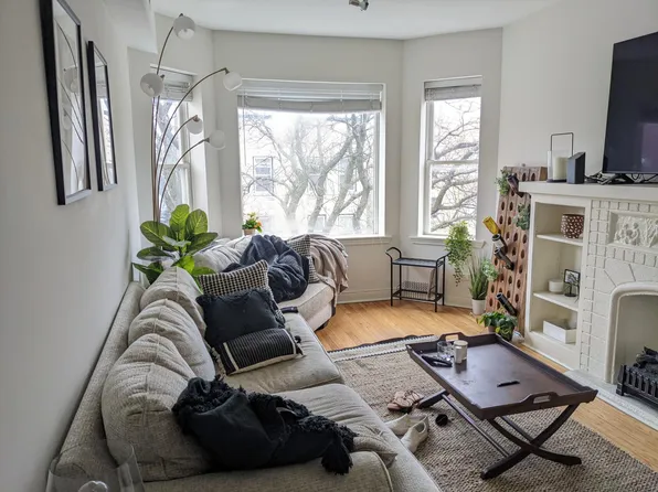 2865 W Shakespeare Ave APT 3, Chicago, IL 60647