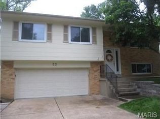 53 Saint Lawrence Dr, Ballwin, MO 63021