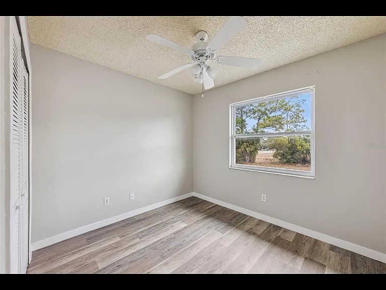 46 N Fairfax Ave #40 — Photo 6