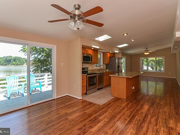 5th image of 379 Buena Vista Dr