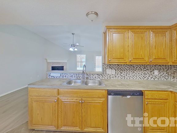 4th image of 12212 Rolling Ridge Dr