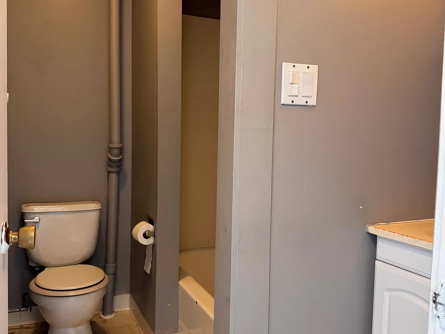 1 bed, $1,000 — Photo 2