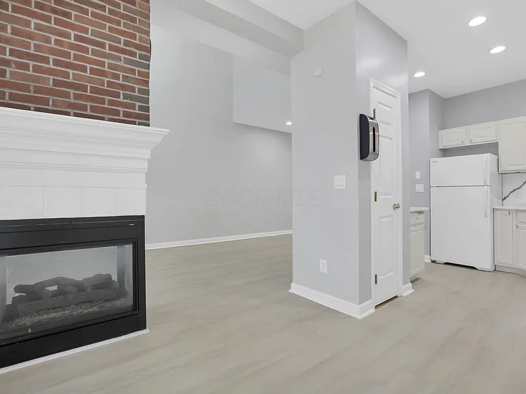 2573 Rustling Oak Blvd — Photo 10