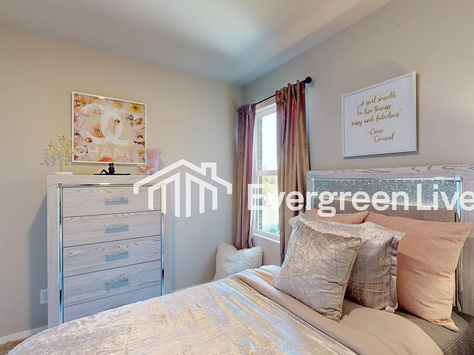 3 bed, 2.0 bath, 1248 sqft, $1,410 — Photo 4