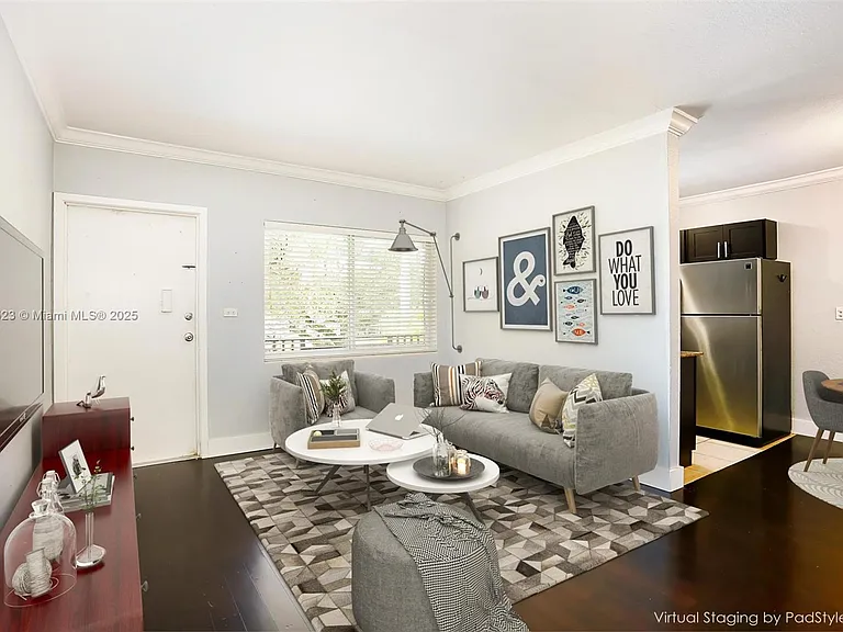 95 Edgewater Dr #206 — Photo 2