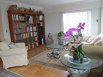 Rented by Pravia Real Estate