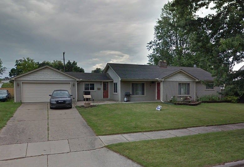 2nd image of 3287 Charles St