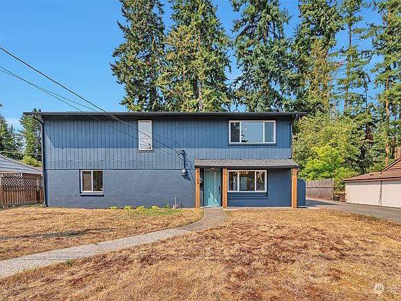3rd image of 23104 51st Avenue W