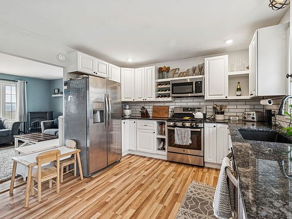 3rd image of 1571 Dairy Hill Road