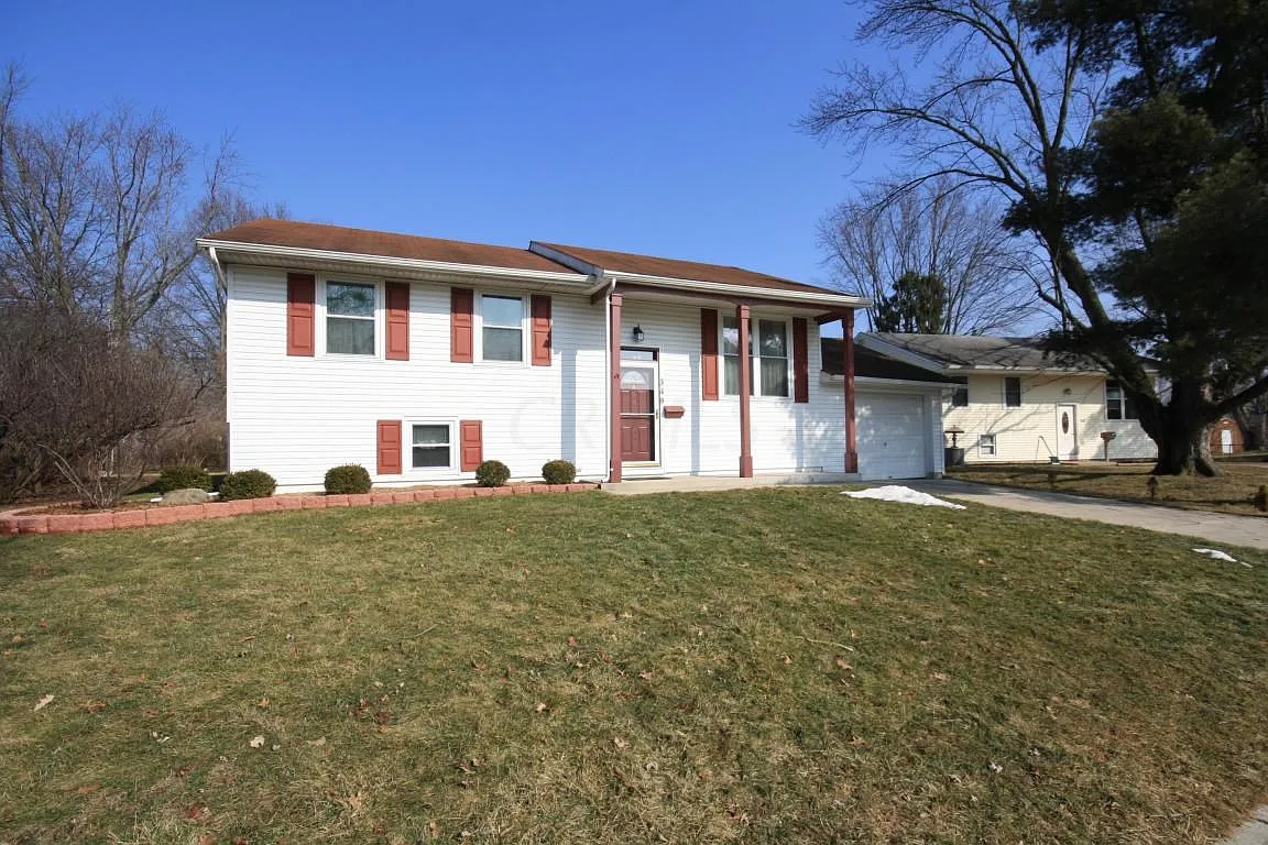 348 Empire Dr photo 1