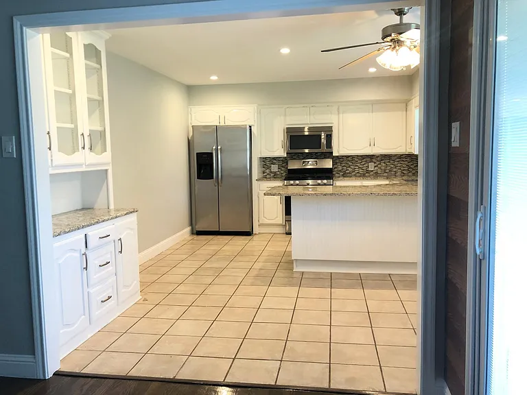 2307 Mockingbird Ln — Photo 6