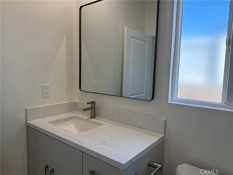2843 E Alden Pl #B — Photo 3