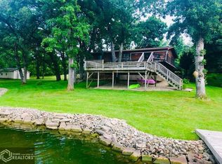 168 Center Point Dr, Montezuma, IA 50171