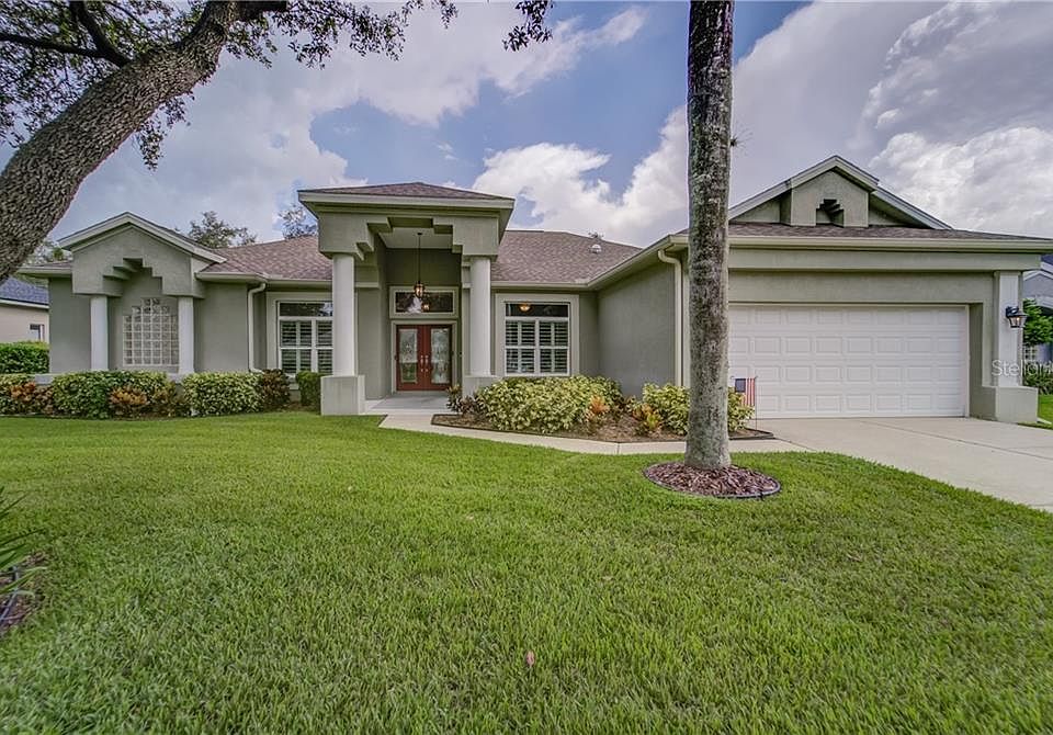 1st image of 2803 Clubhouse Dr
