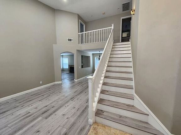 3rd image of 948 Bingham Dr