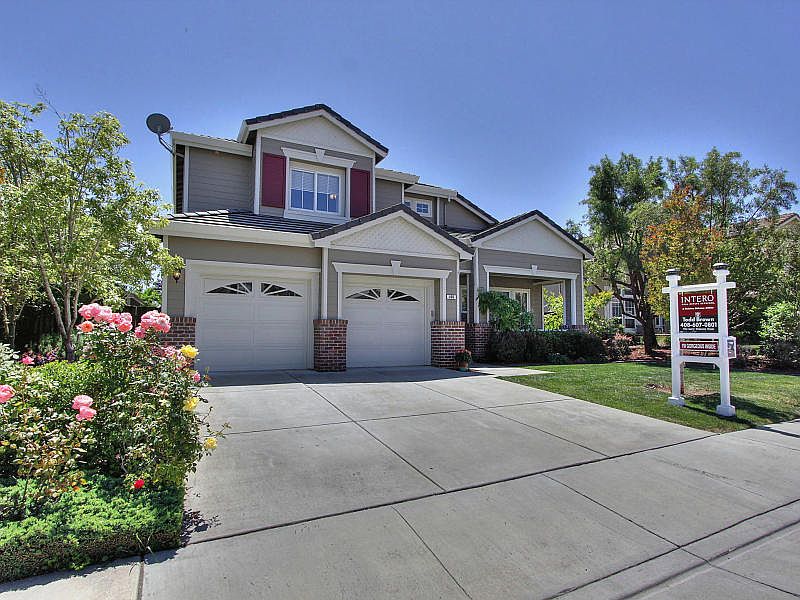 1st image of 406 Waterton Ct