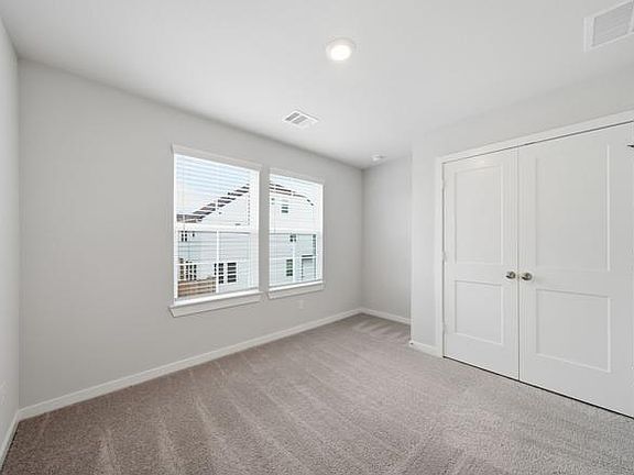 5th image of 3327 Young Clover Way