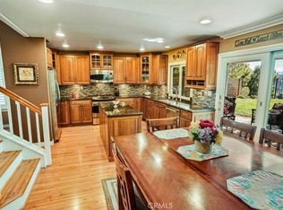 22170 Grovepark Dr, Santa Clarita, CA 91350