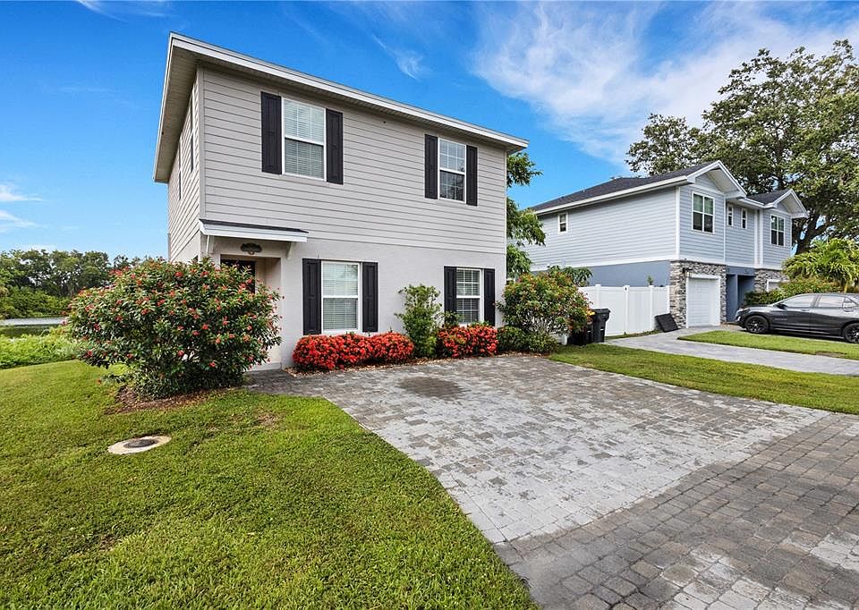 1st image of 302 LAKE HARRIS DRIVE