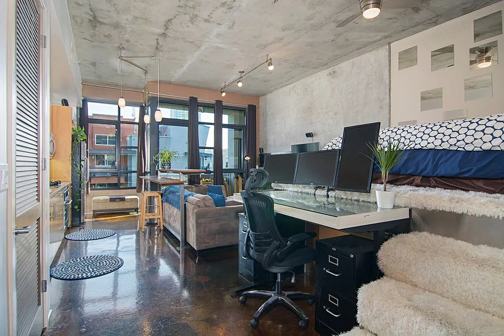 Studio, 603 sqft, $2,800 — Photo 3