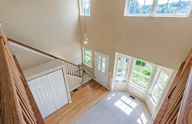 737 Sycamore Ct — Photo 6