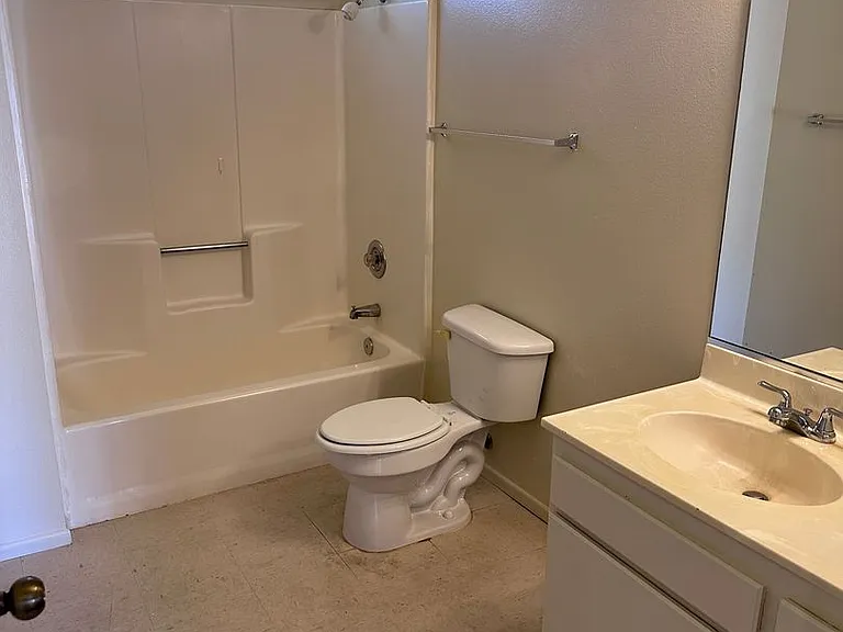 15682 Bear Valley Rd — Photo 12