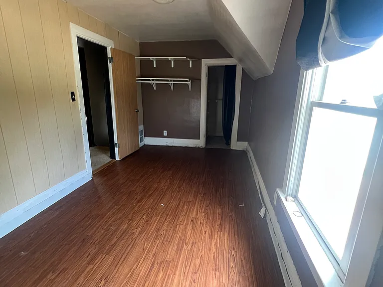 131 S 8th St — Photo 11