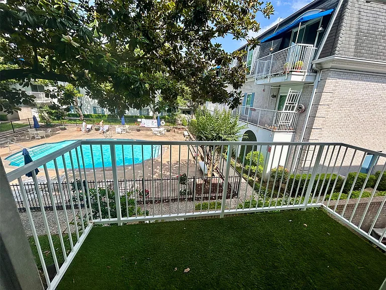 2601 Bellefontaine St #A207 — Photo 19