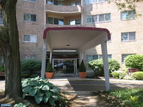 309 Florence Ave #202, Jenkintown, PA 19046