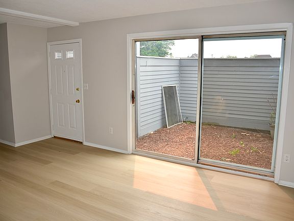 3rd image of 12 Sundance Dr Unit 12