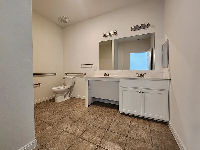 6218 Red Oak Dr — Photo 9