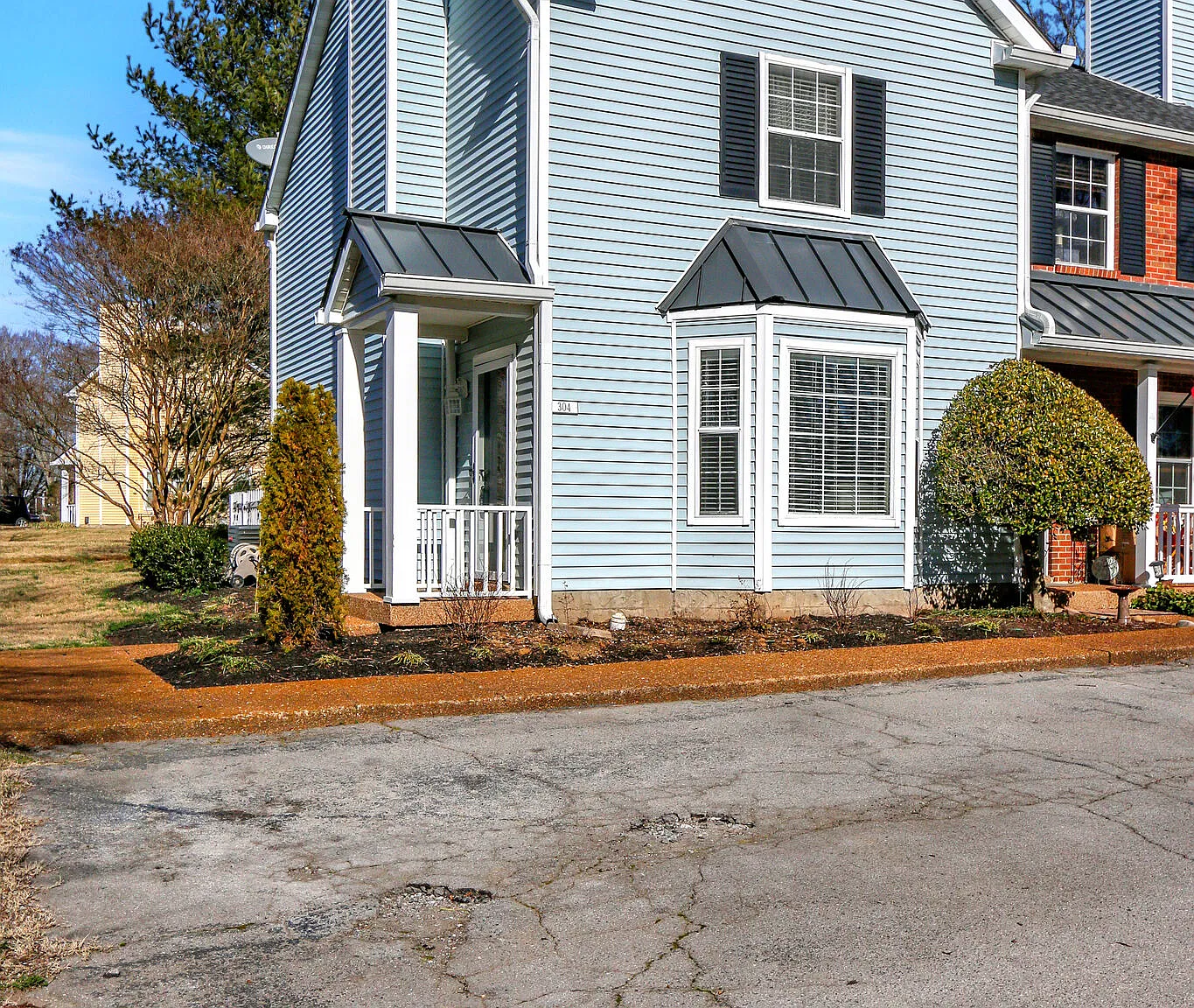 304 Chase Court - 1 — Photo 2