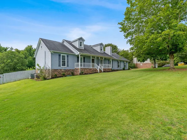 418 Lake Cir, Columbia, TN 38401