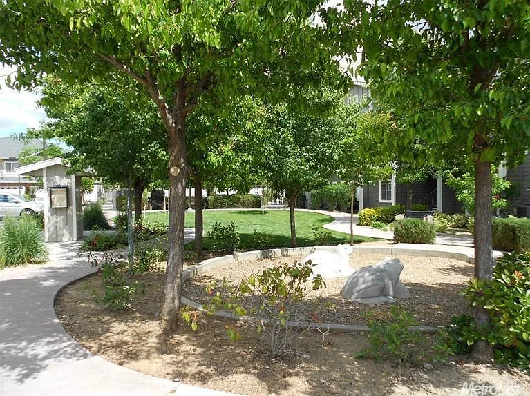 1818 Moore Blvd #106 — Photo 19