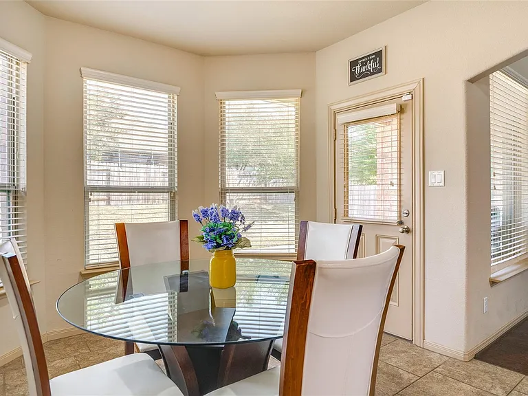 8470 Coral Cove Pass Ln — Photo 8