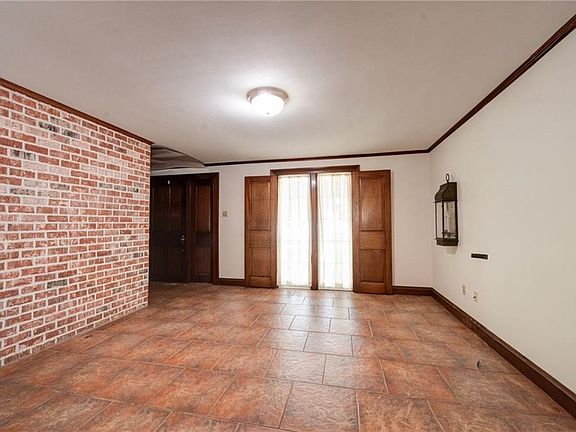 5th image of 1253 Orion Ave