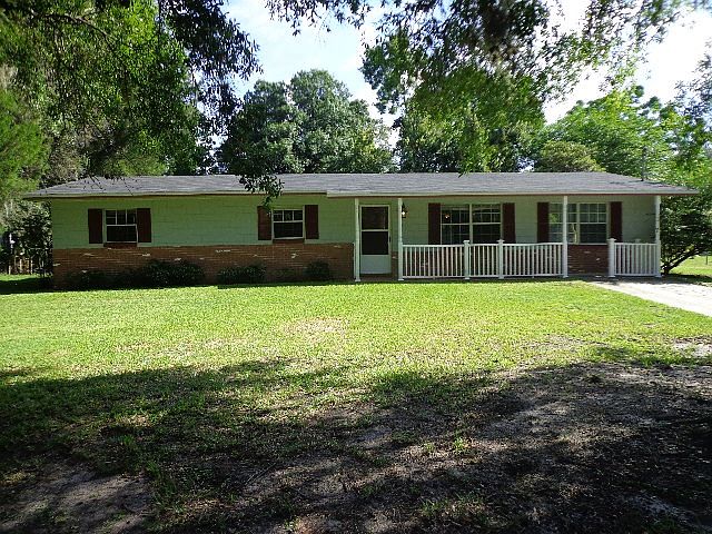 1st image of 950 Shady Ln