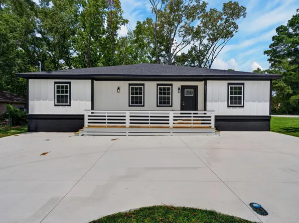 6032 Rembert Dr, Hanahan, SC 29410