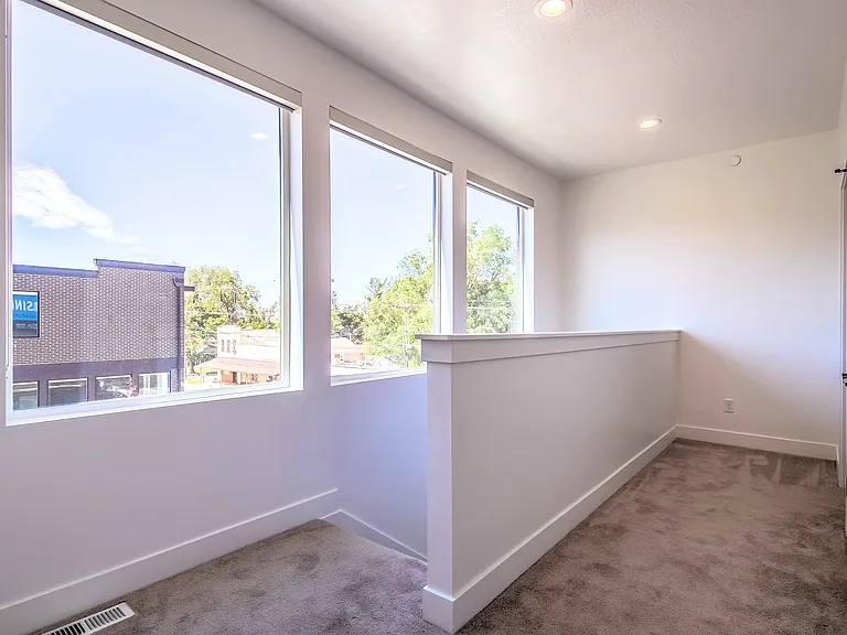 Peak Interior-17