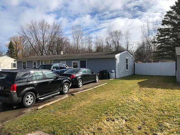 2nd image of 3421 Ada Dr