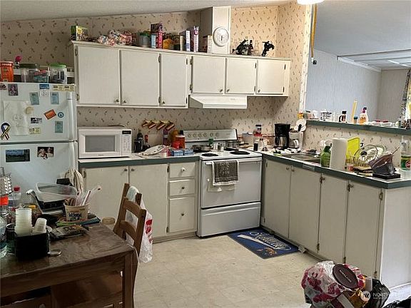 4th image of 6163 Cedar Ln