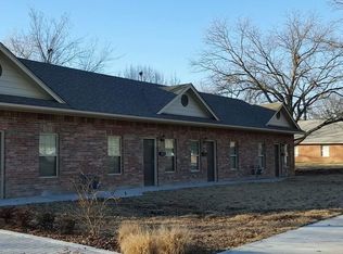 401 S Davis Ave, Claremore, OK 74017