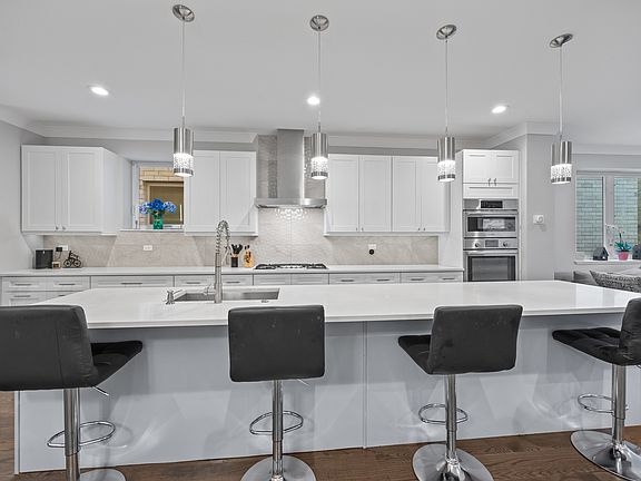 5th image of 2743 N Ashland Ave #1N