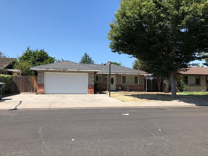 1st image of 2617 Rockwood Pl