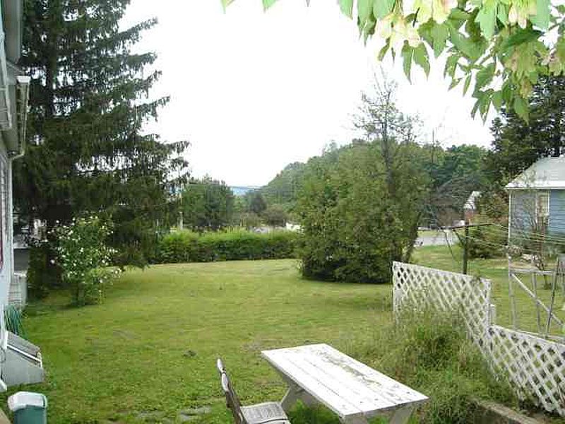 5th image of 1 HERBERT Road